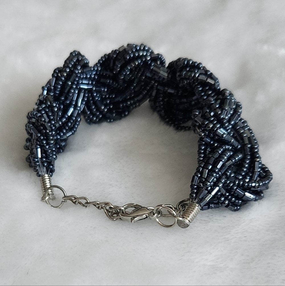🖤Elegant Black Beaded Bracelet – Thick, Glamorous Statement – Preowned - Picture 11 of 16
